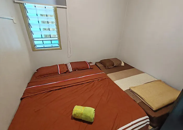 Ze II Homestay_Cameron