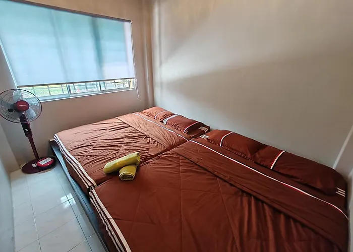 Ze II Homestay_Cameron